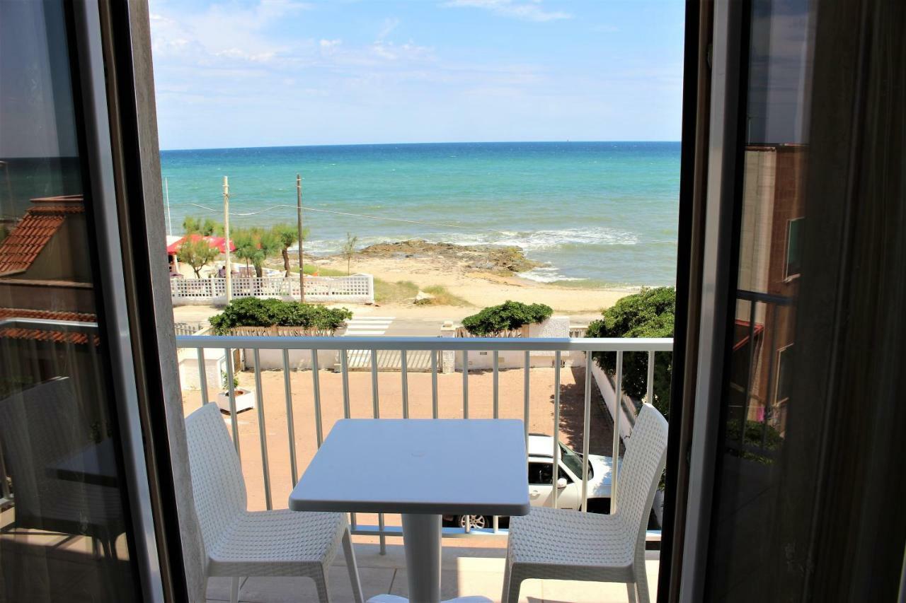Appartamenti Costa Dei Trulli Torre Canne Exterior foto